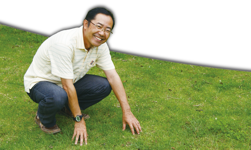 沖縄の校庭に緑のじゅうたんを広めたい｜赤嶺 光