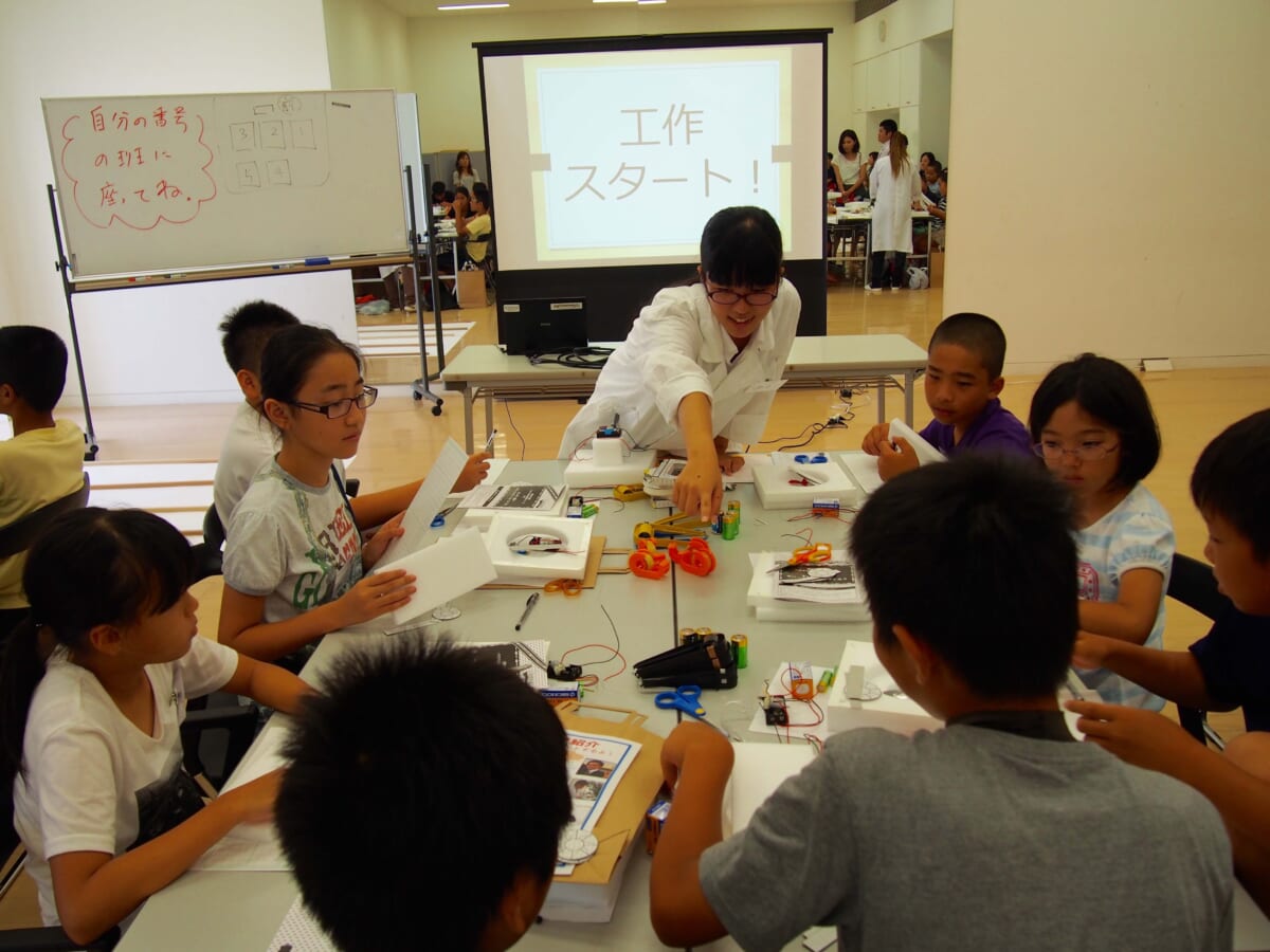 【沖縄】第13回りゅうぎんキッズスクール サイエンス教室を開催しました！