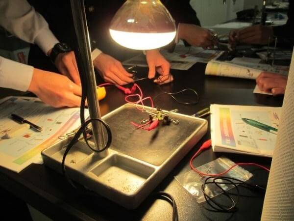 11月14日（土）実践女子学園中学校・高等学校で色素増感型太陽電池の実験教室を実施します