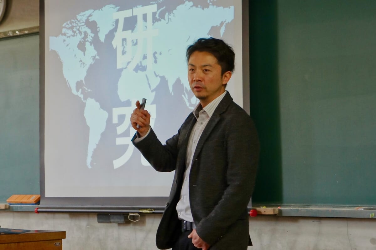 2/12（火）大阪府立泉陽高校にて代表取締役副社長 CTOの井上浄が講演を行いました