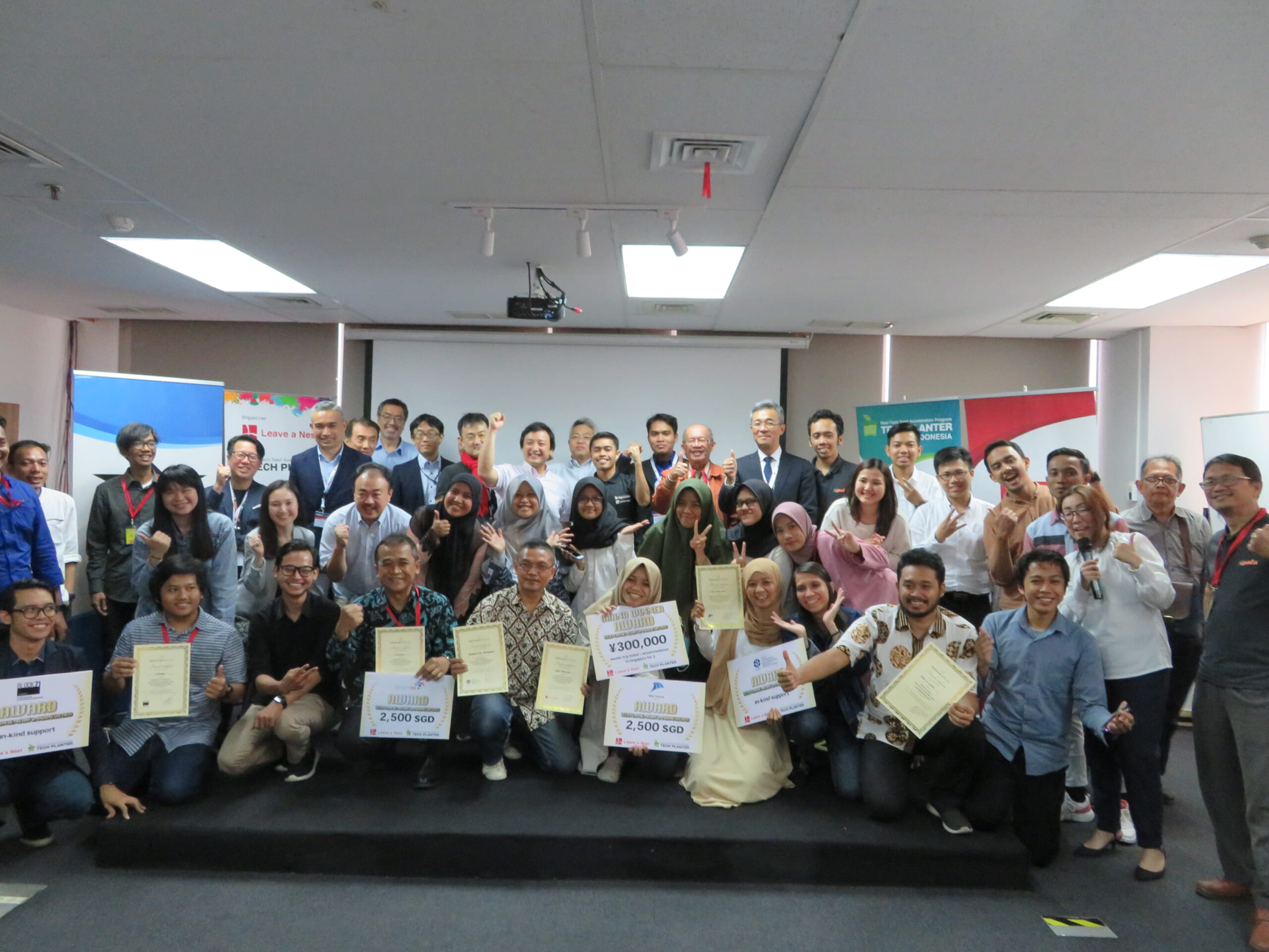 Tech Prom Lab 【TECH PLANTER ASEAN 2019 第1弾】 TECH PLAN DEMO DAY in Indonesia 優勝チームは ...
