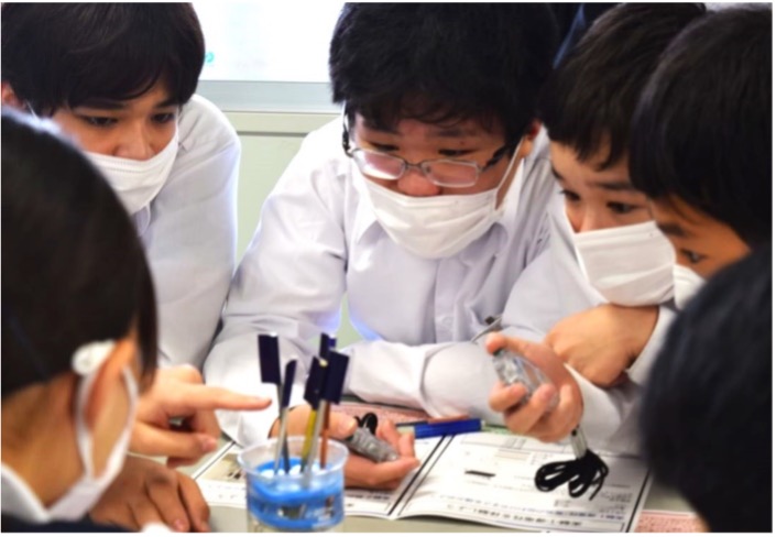 【実施報告】藤岡市立東中学校で、国際銅協会・日本銅センター共催　銅の「超抗菌性能」学ぶ実験教室が実施されました