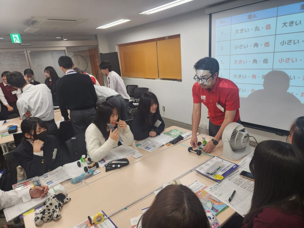 【実施報告】「社会実装」の探究：立命館守山高校とマグナス力をテーマにした実験教室を開催