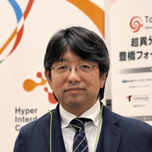 t_takahashi_300x300